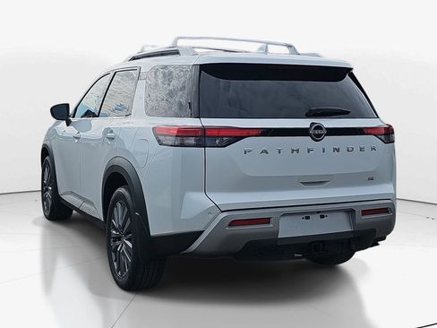 Used 2025 Nissan Pathfinder SL w/ SL Premium Package image 7