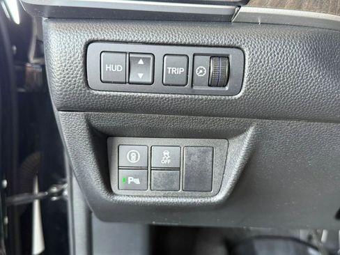 Used 2018 Honda Accord Touring image 42