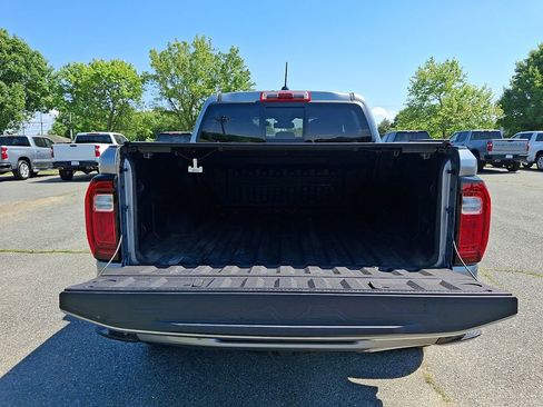 Used 2024 GMC Canyon Denali AWD/4WD image 29