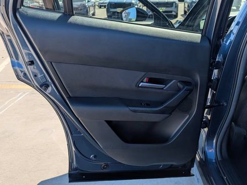 Used 2025 MAZDA CX-50 AWD 2.5 S w/ Preferred Package image 16