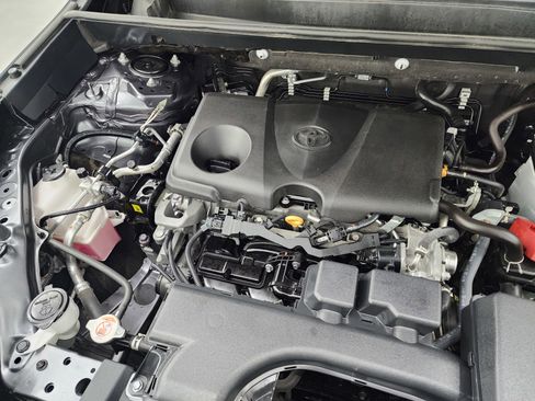 Used 2024 Toyota RAV4 XLE image 18