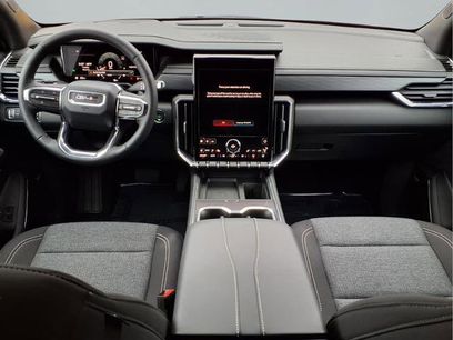 Used 2025 GMC Acadia Elevation