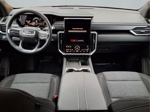 Used 2025 GMC Acadia Elevation image 4