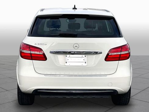 Used 2017 Mercedes-Benz B 250e image 4