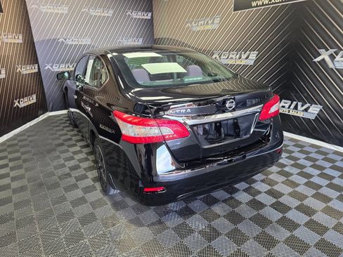 Used 2015 Nissan Sentra S image 12