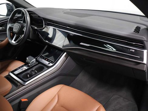 Used 2023 Audi Q8 Prestige w/ Prestige Package AWD/4WD image 6