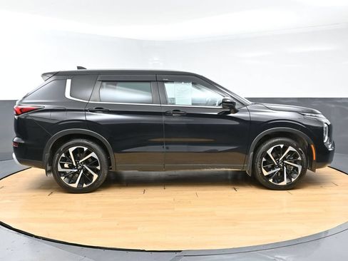 Used 2022 Mitsubishi Outlander SE FWD image 8