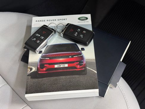Used 2025 Land Rover Range Rover Sport Dynamic SE AWD/4WD image 50