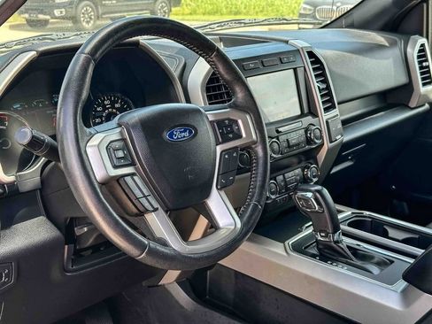 Used 2020 Ford F150 Lariat RWD image 12