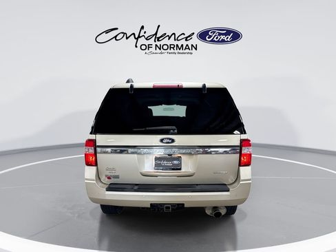 Used 2017 Ford Expedition XLT w/ Equipment Group 202A RWD image 7