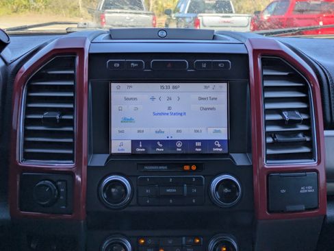 Certified 2020 Ford F350 Platinum image 17