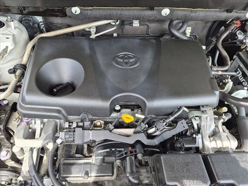 Used 2019 Toyota RAV4 Limited FWD image 22