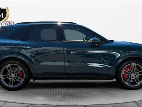 Used 2025 Porsche Cayenne S w/ Premium Package Plus AWD/4WD image 6