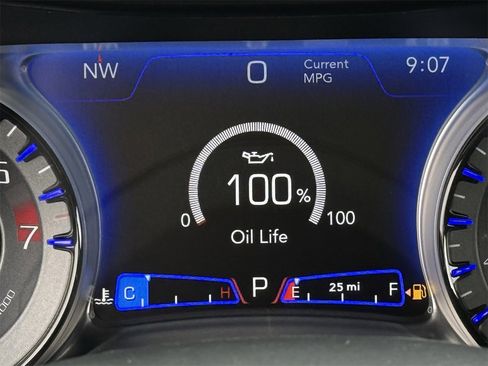 Used 2023 Chrysler 300 S image 15