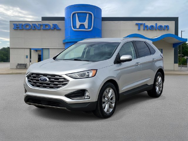 Used 2019 Ford Edge Titanium w/ Cold Weather Package AWD/4WD image 2