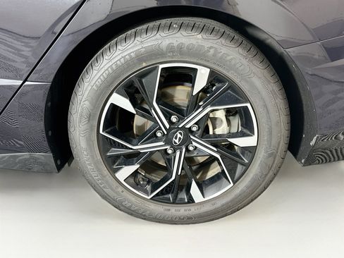 Used 2025 Hyundai Sonata SEL FWD image 11