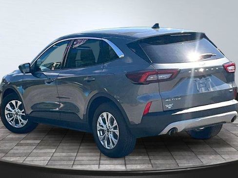Certified 2023 Ford Escape Active FWD image 2