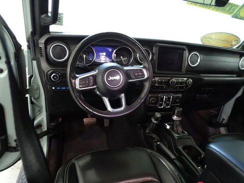 Certified 2023 Jeep Wrangler Unlimited Sahara w/ Cold Weather Group AWD/4WD image 5