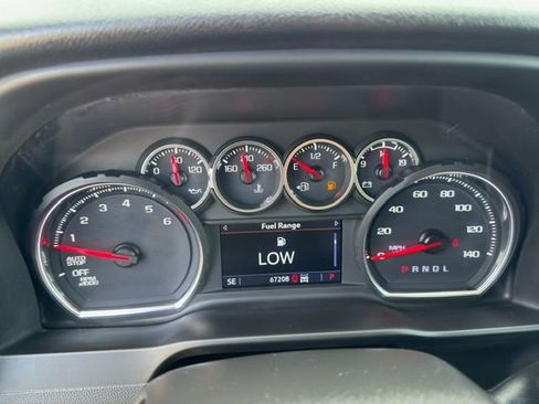 Used 2022 Chevrolet Silverado 1500 LT AWD/4WD image 12