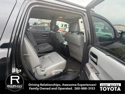 Used 2015 Toyota Sequoia Limited AWD/4WD image 9