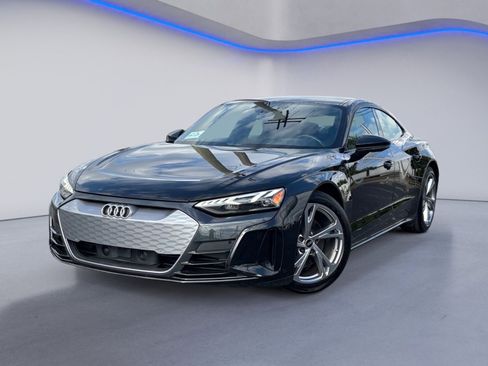 Used 2022 Audi e-tron GT Premium Plus image 2