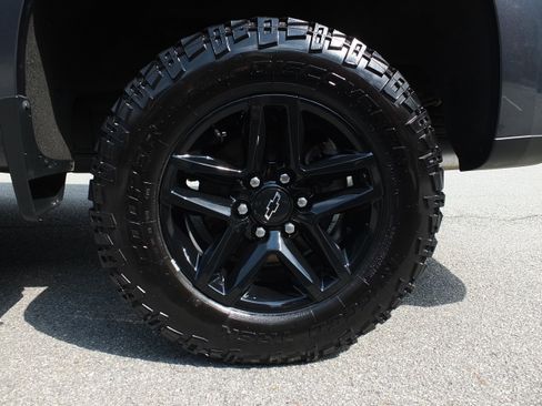 Used 2021 Chevrolet Silverado 1500 LT Trail Boss w/ Convenience Package II AWD/4WD image 11