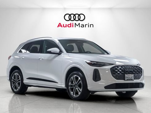 Used 2025 Audi Q5 Premium AWD/4WD image 7