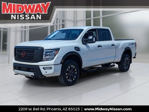 Certified 2024 Nissan Titan PRO-4X AWD/4WD image 1
