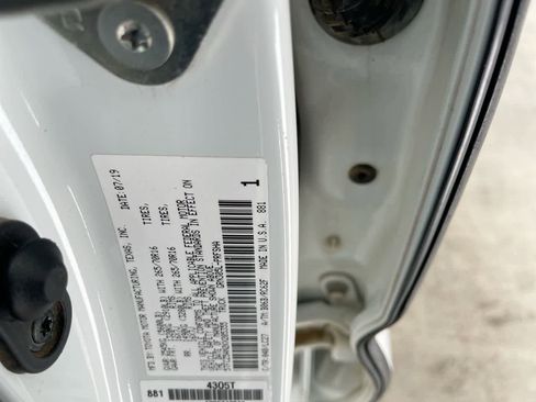 Certified 2019 Toyota Tacoma TRD Off-Road image 28