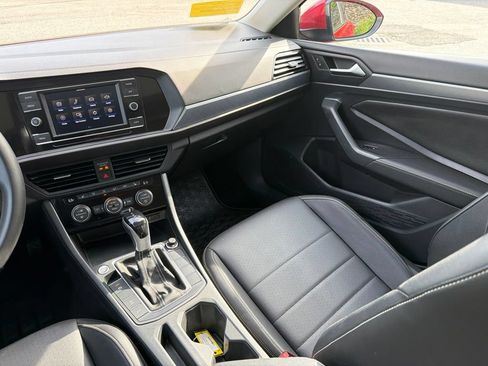 Used 2023 Volkswagen Jetta SE FWD image 26