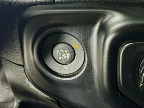 Used 2019 Jeep Wrangler Unlimited Sport S AWD/4WD image 19