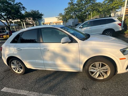 Used 2017 Audi Q3 2.0T Premium AWD/4WD image 7