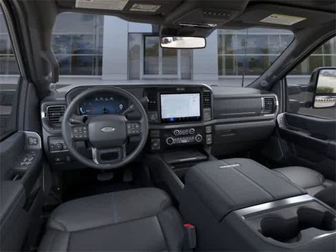 New 2025 Ford F250 Platinum image 9