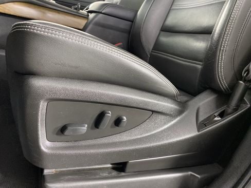 Used 2019 GMC Yukon Denali w/ Denali Ultimate Package image 18