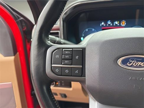 Used 2023 Ford F250 Lariat w/ Chrome Package image 18