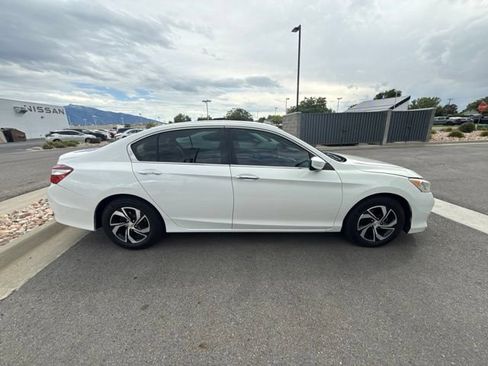 Used 2017 Honda Accord LX image 2