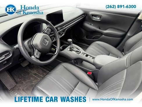 Used 2025 Honda HR-V EX-L image 5