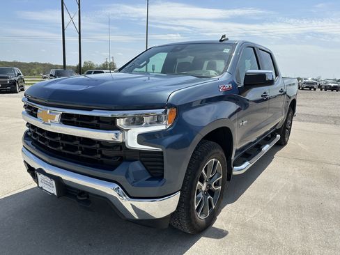 Used 2024 Chevrolet Silverado 1500 LT w/ Texas Edition Plus image 6