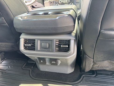 Used 2023 Ford F150 Lariat w/ Trailer Tow Package image 17