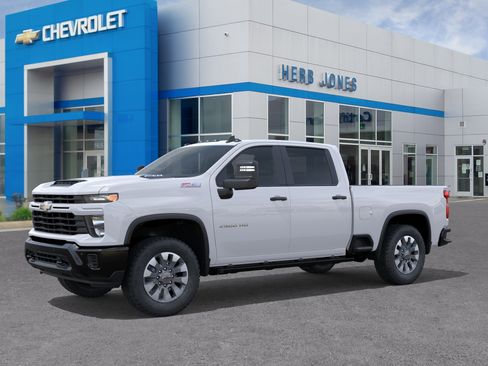 New 2026 Chevrolet Silverado 2500 Custom w/ Custom Value Package AWD/4WD image 2