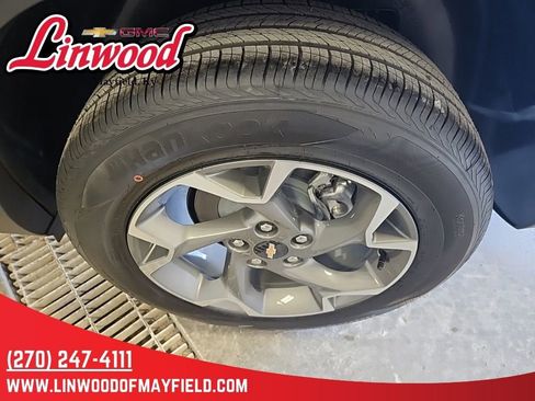 New 2026 Chevrolet Trax LT w/ Driver Confidence Package FWD image 7