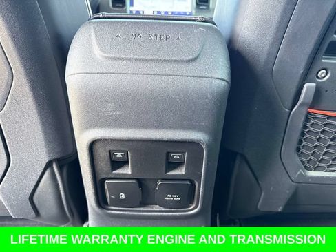 Certified 2024 Ford Bronco Raptor w/ Interior Carbon Fiber Pack 6 AWD/4WD image 17