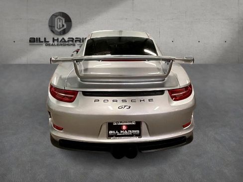 Used 2015 Porsche 911 GT3 RWD image 7