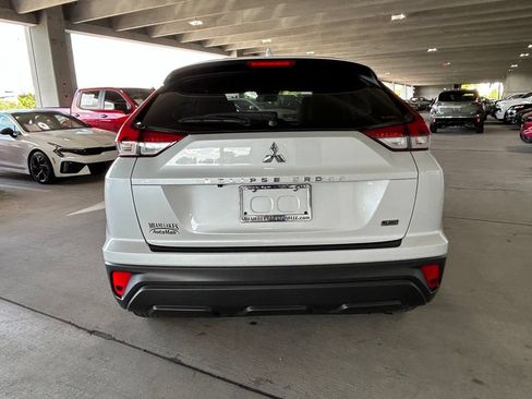 Used 2023 Mitsubishi Eclipse Cross LE AWD/4WD image 4