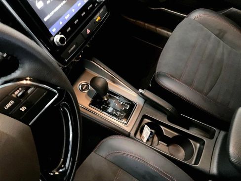 Used 2025 Mitsubishi Outlander Sport SE AWD/4WD image 20