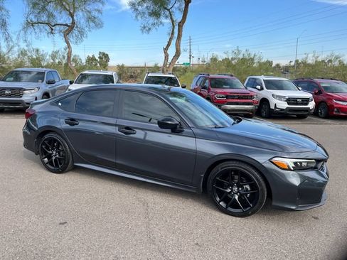 Used 2025 Honda Civic Sport image 6