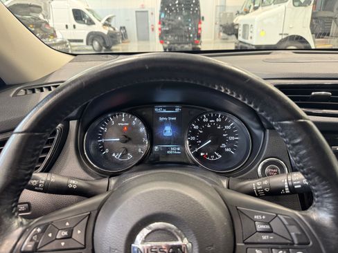 Used 2017 Nissan Rogue SL w/ SL Premium Package AWD/4WD image 15