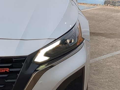 Used 2023 Nissan Altima 2.5 SR image 10