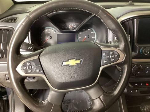Used 2019 Chevrolet Colorado Z71 AWD/4WD image 16