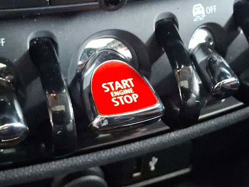 Used 2023 MINI Cooper Clubman S image 25